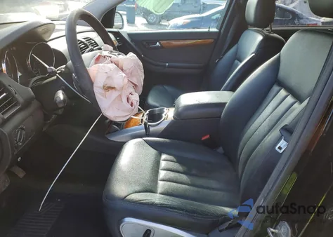 2009 Mercedes-Benz R 320 z USA, uszkodzony, nr VIN 4JGCB25E29A093131